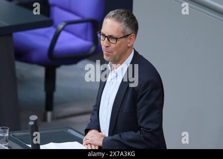 Berlin, Deutschland, 16.05.2024: Deutscher Bundestag: 169. Bundestagssitzung: Michael Schrodi, SPD *** Berlin, 16 05 2024 Deutscher Bundestag 169 Bundestagssitzung Michael Schrodi, SPD Copyright: XdtsxNachrichtenagenturx dts 37138 Stockfoto