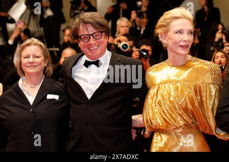 Liz Jarvis, Philipp Kreuzer und Cate Blanchett bei der Premiere des Kinofilms 'Rumours' auf dem Festival de Cannes 2024 / 77. Internationale Filmfestspiele von Cannes im Palais des Festivals. Cannes, 18.05.2024 Stockfoto