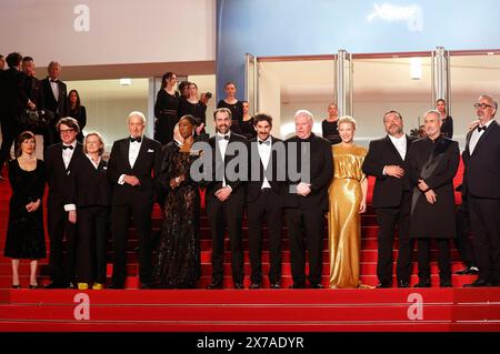 Fritzi Adelman, Philipp Kreuzer, Liz Jarvis, Charles Dance, Nikki Amuka-Bird, Galen Johnson, Evan Johnson, Guy Maddin, Cate Blanchett, Denis Menochet, Roy Dupuis und Gast bei der Premiere des Kinofilms 'Gerüchte' auf dem Festival de Cannes 2024 / 77. Internationale Filmfestspiele von Cannes im Palais des Festivals. Cannes, 18.05.2024 Stockfoto