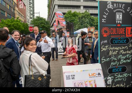 New York, Usa. Mai 2024. Der Bürgermeister von New York City Eric Adams (C) verlässt das „First Night Festival“ der indonesischen Kulinaristen, Inc. Im Culture Lab, Long Island City, im Queens Borough von New York City. Quelle: SOPA Images Limited/Alamy Live News Stockfoto