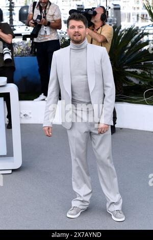 Cannes, Frankreich. Mai 2024. Cannes, 77. Cannes Filmfestival 2024 Photocall Film Le proces du chien (Hund auf Probe) im Foto: Pierre Deladonchamps Credit: Independent Photo Agency/Alamy Live News Stockfoto