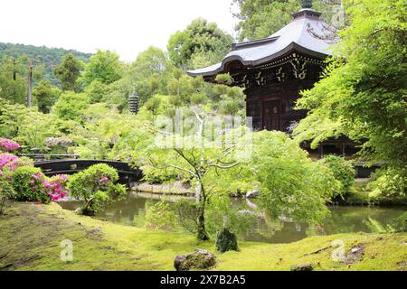 Benten-Do und japanischer Garten im Seiryoji-Tempel, Kyoto, Japan Stockfoto