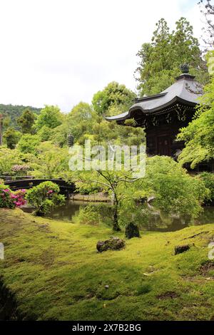 Benten-Do und japanischer Garten im Seiryoji-Tempel, Kyoto, Japan Stockfoto