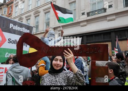 In den Straßen Londons wird die Globale Demonstration für Palästina stattfinden, die den 76. Jahrestag des Nakba-Tages feiert. Die Demonstration macht auf die anhaltende Not der Palästinenser aufmerksam und erinnert an den Tag, an dem Hunderttausende während der Schaffung des Staates Israel vertrieben wurden. Die Veranstaltung ist Teil einer weltweiten Bewegung, die ein Ende der Feindseligkeiten fordert und sich für die Rechte der Palästinenser einsetzt. (Foto: Joao Daniel Pereira/SIPA USA) Stockfoto