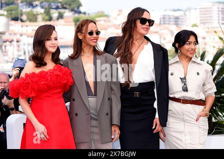 Selena Gomez, Zoe Saldana, Karla Sofia Gascon und Adriana Paz beim Photocall zum Kinofilm Emilia Perez auf dem Festival de Cannes 2024 / 77. Internationale Filmfestspiele von Cannes am Palais des Festivals. Cannes, 19.05.2024 *** Selena Gomez, Zoe Saldana, Karla Sofia Gascon und Adriana Paz beim Fotobesuch für den Spielfilm Emilia Perez beim Festival de Cannes 2024 77 Internationale Filmfestspiele Cannes im Palais des Festivals Cannes, 19 05 2024 Foto:xD.xBedrosianx/xFuturexImagex emilia 4505 Stockfoto