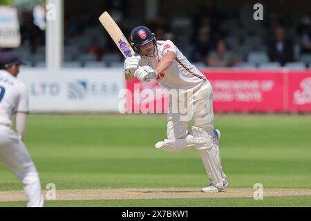 Chelsmford, Großbritannien. Mai 2024. Tom Westley (21 Essex-Kapitän) im Action-Batting am dritten Tag der County Championship Division One Match zwischen Essex und Warwickshire im Cloud County Ground (Promediapix/SPP) Credit: SPP Sport Press Photo. /Alamy Live News Stockfoto