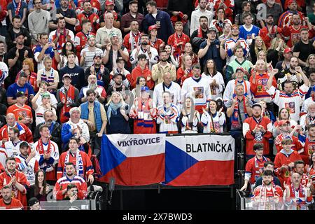 Tschechische Fans beim IIHF-Weltmeisterschaftsspiel 2024 Gruppe A gegen Großbritannien in Prag, Tschechische Republik, 18. Mai 2024. (CTK Photo/Vit SIM Stockfoto