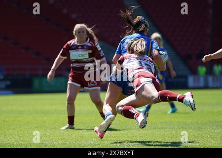 Victoria Molyneux von Wigan Warriors und Hanna Butcher von Leeds Rhinos ...