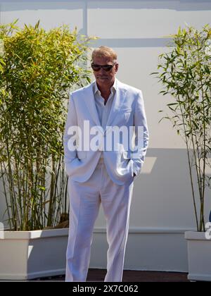 Cannes, Frankreich. Mai 2024. Kevin Costner (Schauspieler, Produzent und Regisseur) kam gerade am Seiteneingang des Festivalzentrums von Cannes an. Credits Credit: Walter Gilgen/Alamy Live News Stockfoto