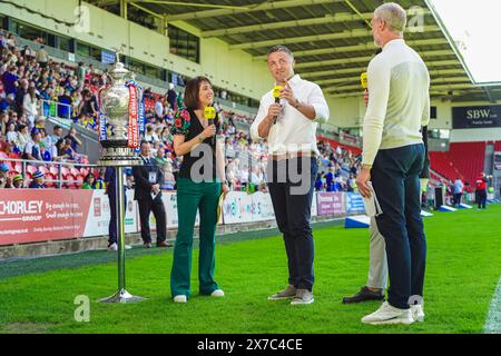 St Helens, Merseyside, Großbritannien. Mai 2024. Betfred Challenge Cup Rugby: Huddersfield Giants vs Warrington Wolves im Totally Wicked Stadium. Sam Burgess nahm mit BBC vor dem Halbfinale gegen Huddersfield an. Credit James Giblin Photography/Alamy Live News. Stockfoto