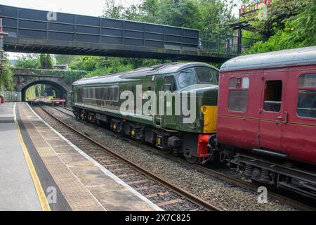 Matlock United Kingdom 18 May 2024: Class 44 Peak Lokomotive der Peak Rail Centre Conserved Railway am Bahnhof Matlock. Stockfoto