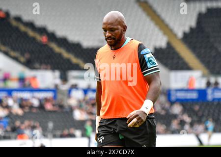 Swansea, Wales. 18. Mai 2024. Victor Sekekete von Ospreys während des Spiels der United Rugby Championship (URC) Round 17 zwischen Ospreys und Dragons im Stadion Swansea.com in Swansea, Wales, Großbritannien am 18. Mai 2024. Quelle: Duncan Thomas/Majestic Media. Stockfoto