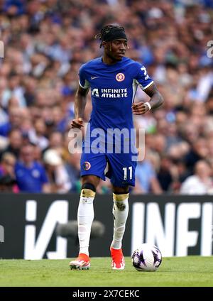 Chelsea's Noni Madueke in Aktion während des Premier League-Spiels in Stamford Bridge, London. Bilddatum: Sonntag, 19. Mai 2024. Stockfoto