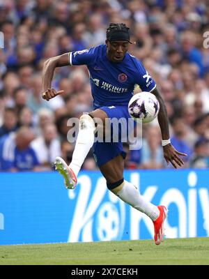 Chelsea's Noni Madueke in Aktion während des Premier League-Spiels in Stamford Bridge, London. Bilddatum: Sonntag, 19. Mai 2024. Stockfoto