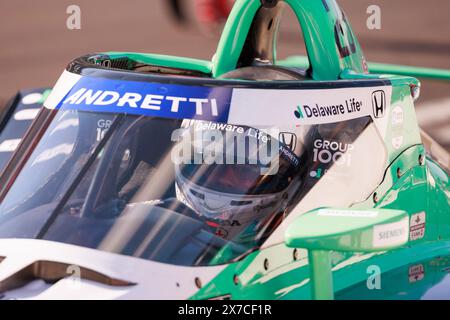 Indy-Fahrer Marcus Ericsson (28) qualifiziert sich für den Indy 500 2024 auf dem Indianapolis Motor Speedway in Indianapolis, Indiana. (Foto: Jeremy Hogan / SOPA Images/SIPA USA) Stockfoto