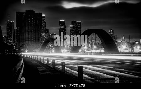 6th Street Bridge & Downtown Los Angeles Stockfoto