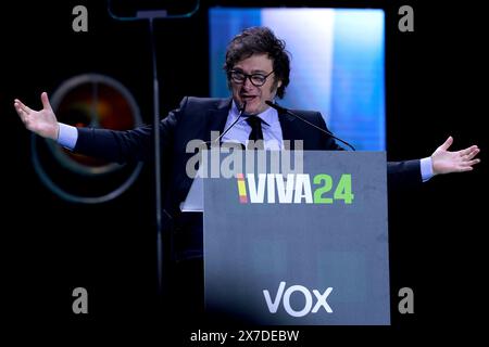 Madrid, Königreich Spanien; 19.05.2024.- der Präsident der argentinischen Republik, Javier Milei Madrid, veranstaltet eine Demonstration, bei der Vox mit rechtsextremen Führern der Welt in Europa Viva 24 zusammentreffen wird. Santiago Abascal, Vorsitzender der politischen Partei Vox, leitet das Treffen rechtsextremer Führer aus verschiedenen Teilen der Welt auf der Plaza de Vista Alegre in der Hauptstadt des Königreichs Spanien. Politiker wie der Präsident der Argentinischen Republik, Javier Milei, der israelische Minister für Diaspora-Angelegenheiten, Amichai Chikli, oder der Stellvertreter der französischen Nationalversammlung und Kandidat für die Präsidentschaft der Republik Stockfoto