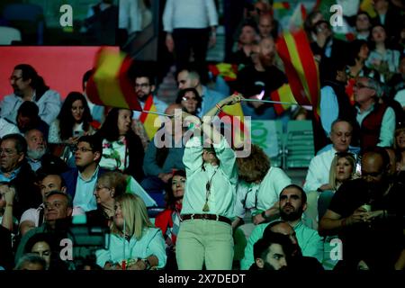 Madrid, Königreich Spanien; 19.05.2024.- Madrid veranstaltet eine Demonstration, bei der Vox mit rechtsextremen Führern der Welt in Europa Viva 24 zusammentreffen wird. Santiago Abascal, Vorsitzender der politischen Partei Vox, leitet das Treffen rechtsextremer Führer aus verschiedenen Teilen der Welt auf der Plaza de Vista Alegre in der Hauptstadt des Königreichs Spanien. Politiker wie der Präsident der argentinischen Republik, Javier Milei, Israels Minister für Diaspora-Angelegenheiten, Amichai Chikli, oder der stellvertretende Vertreter der französischen Nationalversammlung und Kandidat für die Präsidentschaft der Republik, Marine Le Pen, unter anderem. Foto: Stockfoto