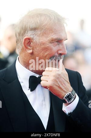 Cannes, Frankreich. Mai 2024. Der amerikanische Schauspieler und Regisseur Kevin Costner nimmt an der Premiere von Horizon: An American Saga auf dem 77. Cannes Film Festival am Sonntag, den 19. Mai 2024, Teil. Foto: Rune Hellestad/ Credit: UPI/Alamy Live News Stockfoto