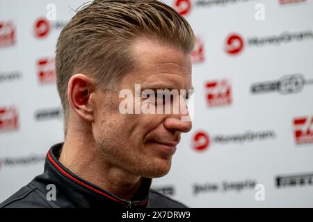 STRECKE IMOLA, ITALIEN - 16. MAI: Nico Hulkenberg, Haas F1 VF-23 während des Großen Preises der Emilia Romagna auf dem Imola Circuit am Donnerstag, 16. Mai 2024, in Imola, Italien. (Foto: Michael Potts/BSR Agency) Credit: BSR Agency/Alamy Live News Stockfoto