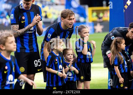 Mailand, Italien. Mai 2024. Nicolò Barella und seine Töchter sind während des Fußballspiels der Serie A zwischen dem FC Internazionale und der SS Lazio am 19. Mai 2024 im Giuseppe Meazza Stadion in Mailand zu sehen Stockfoto