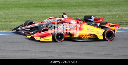 IndyCar-Fahrer Alex Palou trat beim Grand Prix von Indianapolis in Chip Ganassi Racings Nummer 10 an der Seite von Christian Lundgaard an. Stockfoto