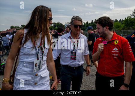 IMOLA, ITALIEN: Hugh Grant, berühmter Filmstar, beim Formel-1-Emilia Romagna Grand Prix 2024 auf dem Imola Circuit in Imola, Italien. Stockfoto