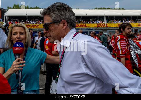 IMOLA, ITALIEN: Hugh Grant, berühmter Filmstar, beim Formel-1-Emilia Romagna Grand Prix 2024 auf dem Imola Circuit in Imola, Italien. Stockfoto