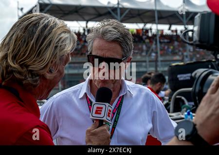 IMOLA, ITALIEN: Hugh Grant, berühmter Filmstar, beim Formel-1-Emilia Romagna Grand Prix 2024 auf dem Imola Circuit in Imola, Italien. Stockfoto