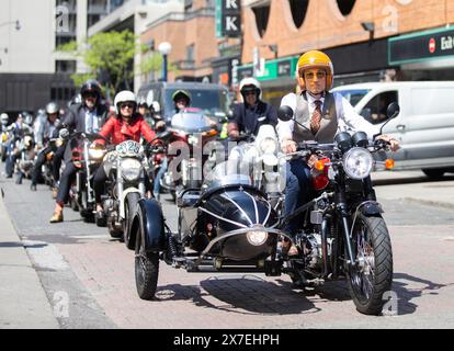 (240520) --TORONTO, 20. Mai 2024 (Xinhua) -- gekleidete Fahrer nehmen am 19. Mai 2024 am Distinguished Gentlemen's Ride Event 2024 in Toronto, Kanada Teil. (Foto: Zou Zheng/Xinhua) Stockfoto