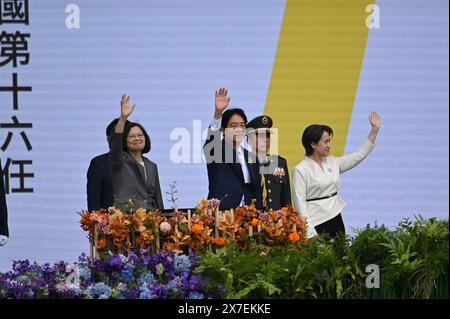 Taipeh, Taiwan. Mai 2024. Taiwans ehemaliger Präsident Tsai Ing-wen (l) steht neben dem neuen Präsidenten Lai Ching-te und seinem Vizepräsidenten Hsiao BI-khim. Quelle: Johannes Neudecker/dpa/Alamy Live News Stockfoto