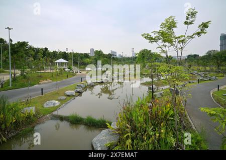 Der Pupha Mahanatee Garden befindet sich neben dem Chatuchak Markt und ist eine neue Erweiterung des Queen Sirikit Park, der einen Feuchtgarten und einen ökologischen Garten bietet Stockfoto