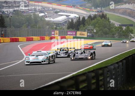 Stavelot, Belgien. Mai 2024. Die Fahrer treten beim Endurance Racing Legends Rennen am 19. Mai 2024 beim Spa-Classic 2024 auf dem Circuit de Spa-Francorchamps in Stavelot, Belgien, an. Quelle: Liu Zihe/Xinhua/Alamy Live News Stockfoto