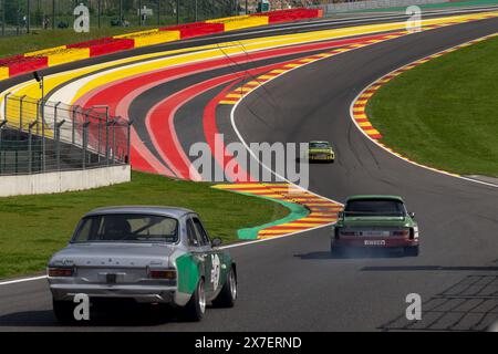 Stavelot, Belgien. Mai 2024. Die Fahrer treten am 19. Mai 2024 beim Heritage Touring Cup auf dem Circuit de Spa-Francorchamps in Stavelot, Belgien, beim 2024 Spa-Classic an. Quelle: Meng Dingbo/Xinhua/Alamy Live News Stockfoto