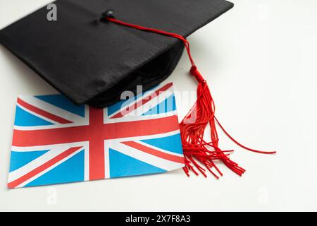 Studieren Sie an der United Kingdom University – Illustration, Symbol, Logo, Clip Art oder Bild für kulturelle, pädagogische oder staatliche Veranstaltungen. Wir Feiern Das Stipendium Stockfoto