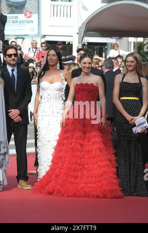 Luke Wilson, WasÃ Chief, Isabelle Fuhrman und Georgia MacPhail bei der Premiere des Kinofilms Horizon: An American Saga auf dem Festival de Cannes 2024/77. Internationale Filmfestspiele von Cannes im Palais des Festivals. Cannes, 19.05.2024 *** Luke Wilson, WasÃ Chief, Isabelle Fuhrman und Georgia MacPhail bei der Premiere des Spielfilms Horizon an American Saga beim Festival de Cannes 2024 77 Cannes International Film Festival im Palais des Festivals Cannes, 19 05 2024 Foto:xD.xBedrosianx/xFuturexImagex Horizon prem 4522 Stockfoto