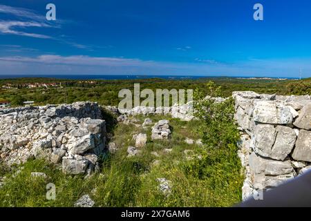 Monkodonja-Siedlung aus der Bronzezeit, archäologische Stätte von Rovinj in Kroatien Stockfoto