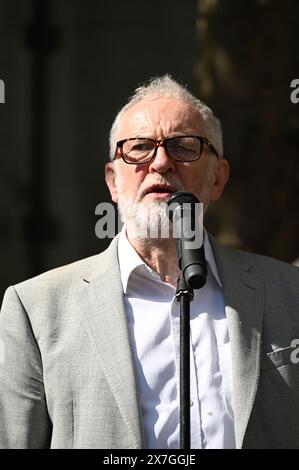 Royal Court of Justice, ENGLAND, Großbritannien - 20. MAI 2024: Redner Jeremy Corbyn heute ist der Tag, an dem die britischen Richter über das Schicksal von Julian Assange am Royal Court of Justice in London entscheiden werden. Quelle: Siehe Li/Picture Capital/Alamy Live News Stockfoto