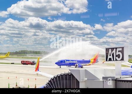 Wassersalut für ein südwestliches Flugzeug am internationalen Flughafen Baltimore Stockfoto