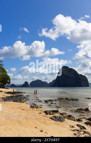 Las Cabanas Beach, El Nido, Bacuit Bay, Palawan, Philippinen Stockfoto