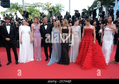 Hayes Costner, Jena Malone, Abbey Lee Kershaw, Kevin Costner, Sienna Miller, Georgia MacPhail, Ella Hunt, Isabelle Fuhrman und Wase Chief bei der Premiere des Kinofilms 'Horizon: an American Saga' auf dem Festival de Cannes 2024 / 77. Internationale Filmfestspiele von Cannes im Palais des Festivals. Cannes, 19.05.2024 Stockfoto