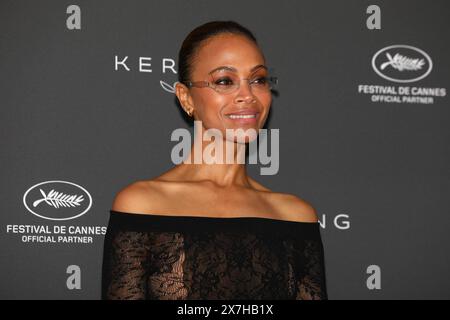 20. Mai 2024, Cannes, Cote D'azur, Frankreich: ZOE SALDANA posiert während des Fotoaufrufs vor ihrem Kering Women in Motion Talk während des 77. Jährlichen Filmfestivals von Cannes im Palais des Festivals in Cannes (Foto: © Mickael Chavet/ZUMA Press Wire) NUR REDAKTIONELLE VERWENDUNG! Nicht für kommerzielle ZWECKE! Stockfoto