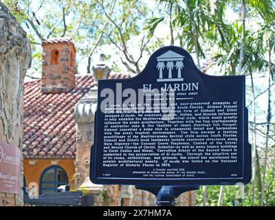 Miami, Florida, Vereinigte Staaten - 6. April 2024: Historischer Marker von El Jardin in Coconut Grove. Haus erbaut im Jahr 1918. Nur für redaktionelle Zwecke. Stockfoto