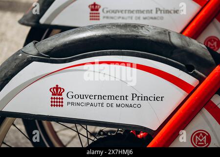 Monaco, Monaco - 25. Juni 2023: Nahaufnahme von Leihfahrrädern im Fürstentum Monaco Stockfoto