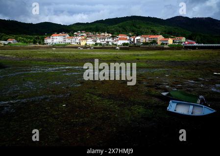 Flussmündung oder ria in Esteiro, Muros, A Coruña, Spanien Stockfoto