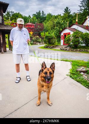 New Skete NY – 14. August 2016: Die Mönche von New Skete sind berühmt für die Ausbildung deutscher Schäferhunde. Stockfoto