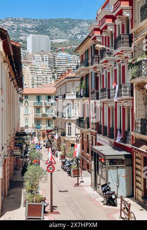 Monaco, Monaco - 25. Juni 2023: Schöne Fassaden des Fürstentums Monaco Stockfoto