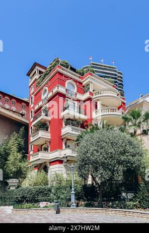 Monaco, Monaco - 25. Juni 2023: Schöne Fassaden des Fürstentums Monaco Stockfoto