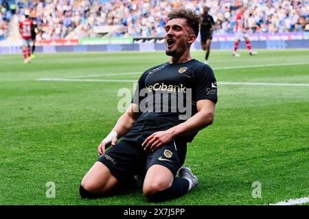 Genk, Belgien. Mai 2024. Genks Andi Zeqiri feiert, nachdem er bei einem Fußballspiel zwischen KRC Genk und Royal Antwerp FC am Montag, den 20. Mai 2024 in Genk am 9. (Von 10) Tag der Play-offs der Champions der ersten Liga der „Jupiler Pro League“ 2023-2024 in der belgischen Meisterschaft einen Treffer erzielt hat. BELGA FOTO JOHAN EYCKENS Credit: Belga News Agency/Alamy Live News Stockfoto