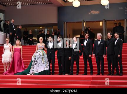 Cannes, Frankreich. Mai 2024. Julianne Forde, Ruth Treacy, Maria Bakalova, Ali Abbasi, Sebastian Stan, Amy Bär, Gabriel Sherman und Louis Tisne kommen zur Auszubildenden-Premiere, Palais des Festival, Teil der 77. Ausgabe der Filmfestspiele von Cannes. Quelle: Doug Peters/EMPICS/Alamy Live News Stockfoto